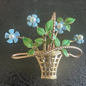14K "Krementz" Forget Me Not Blue enamed Flower Basket Pin Genuine Pearls 1950's